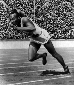 jesse owens at the Olympics in 1936