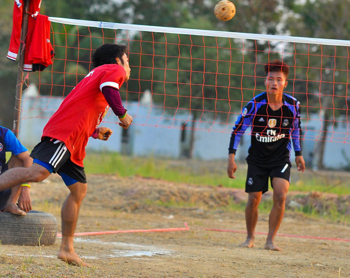 Sepak Takraw match between Myanmar and Thai athletes
