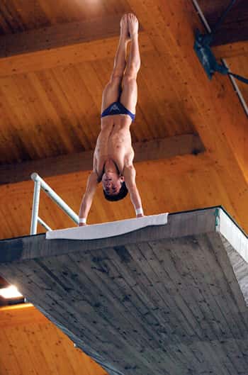 diving to start a race