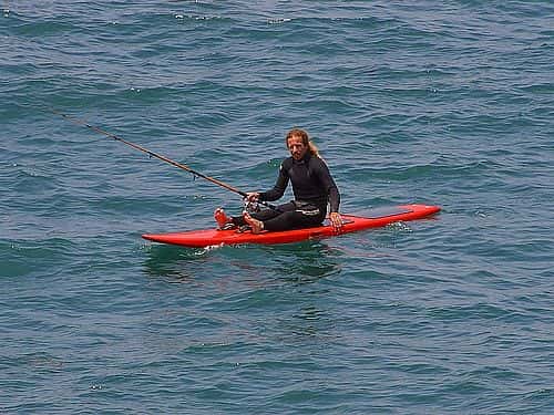 fishing_on_surf.jpg (large)