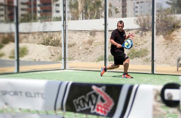 paddle tennis game