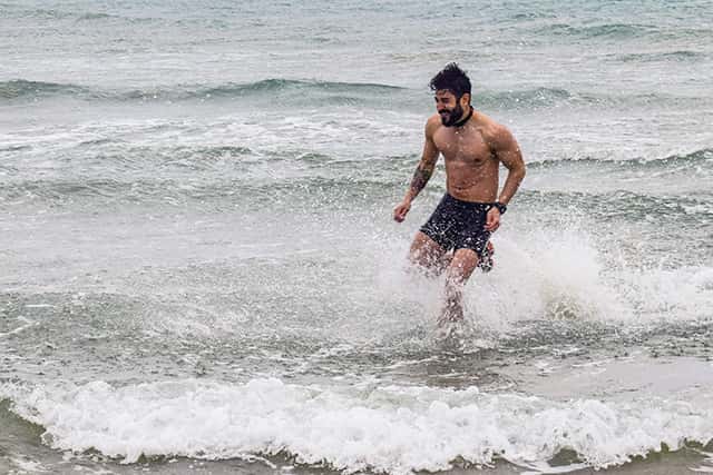 beach running