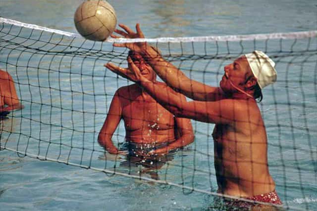 water volleyball