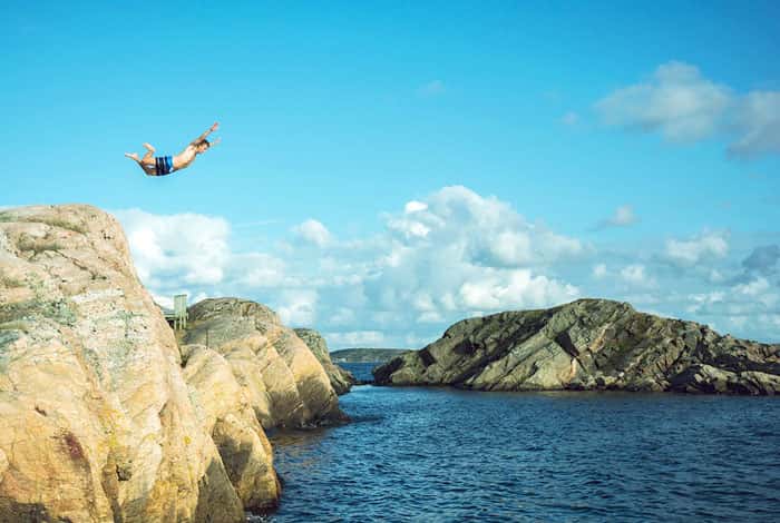 cliff jumping