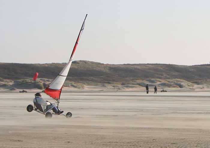 beach sailing