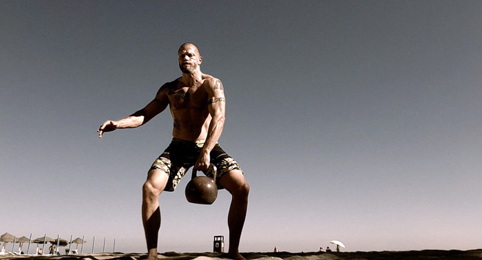 performing a kettlebell snatch