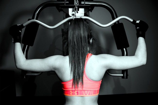 lat pulldown exercise machine