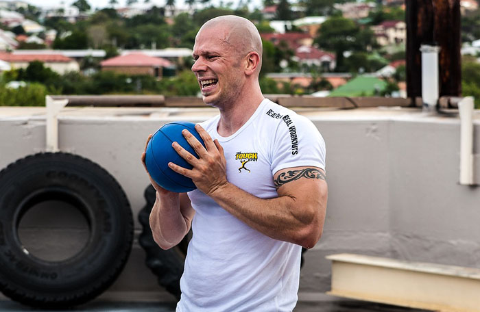 medicine ball throw for strength and power