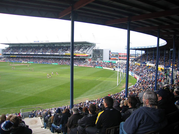 Geelong AFL game at Kardinia Park