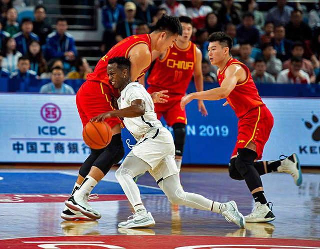 USA v China basketball game