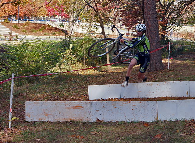 cyclo-cross races over a barrier