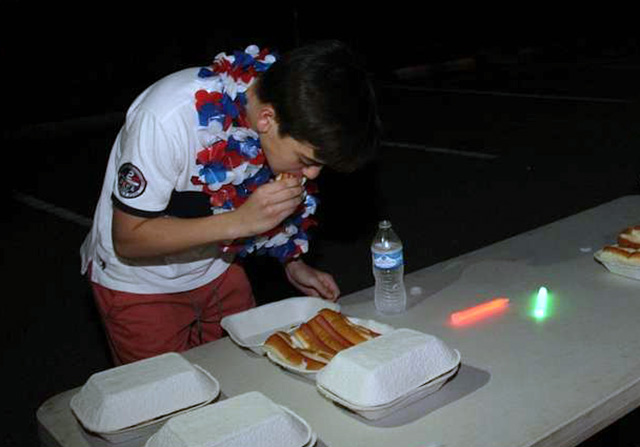 hotdog eating competition