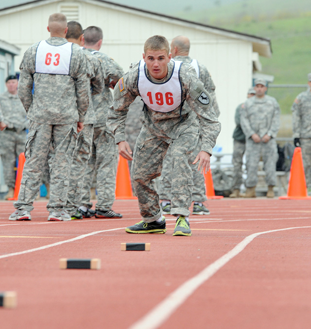 An Army recuit performs a 60-Yard Shuttle Test 