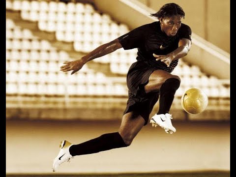 The most amazing football freestyle tricks