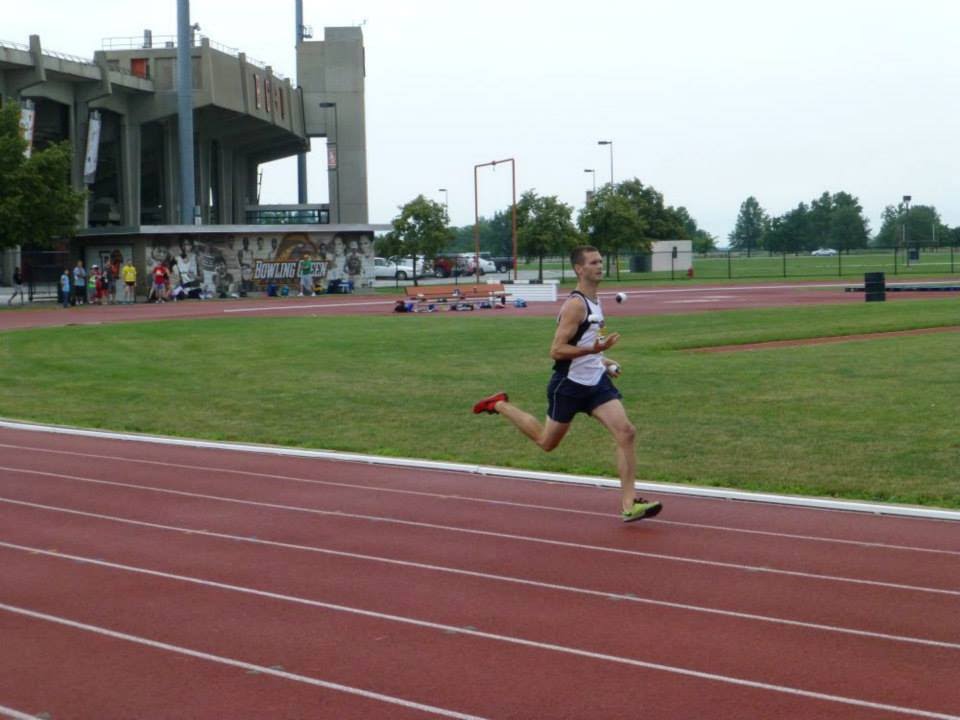 Eric Walter 400m Joggling Official Guinness World Record 55.81 sec